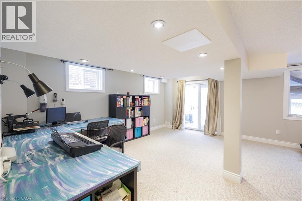 31 Broadoaks Drive, Cambridge, Ontario  N1T 2C3 - Photo 34 - 40775235