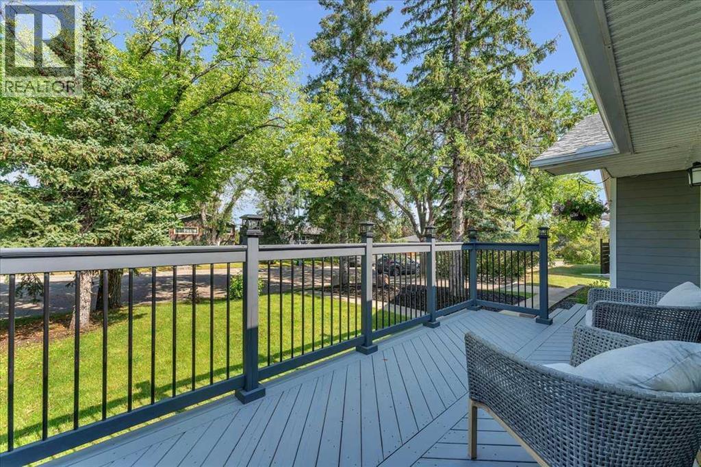85 Warwick Drive Sw, Calgary, Alberta  T3C 2R5 - Photo 6 - A2254403