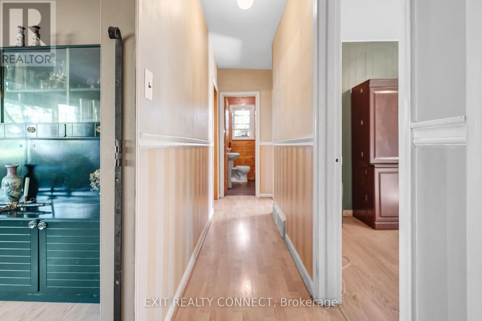 398 Third Line, Oakville, Ontario  L6L 4A5 - Photo 13 - W12438716