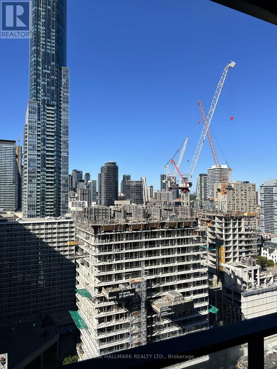 2522 - 20 Edward Street, Toronto, Ontario  M5G 0C5 - Photo 11 - C12437961