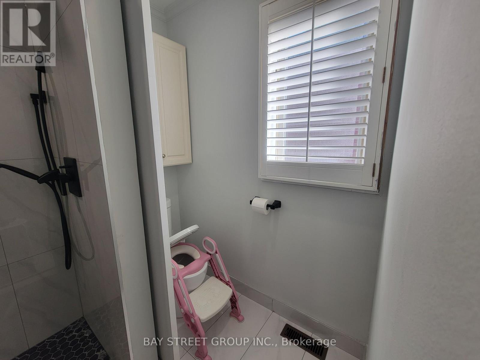 98 Brookeview Drive, Aurora (Aurora Highlands), Ontario  L4G 6R5 - Photo 24 - N12438393