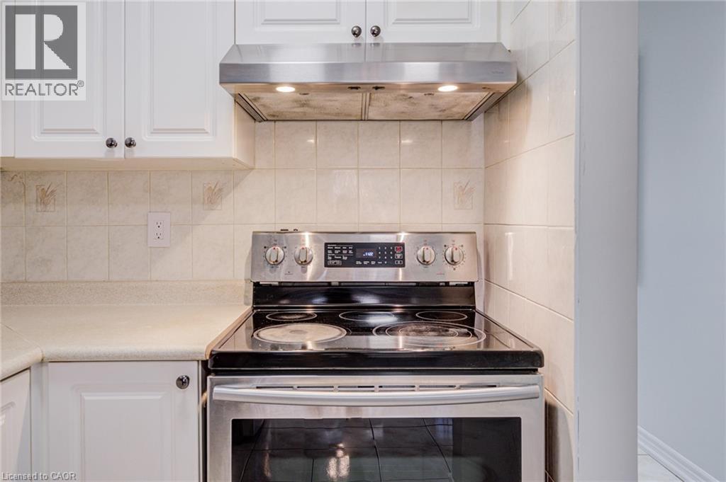 41 Mississauga Valley Boulevard Unit# 12, Mississauga, Ontario  L5A 3N5 - Photo 23 - 40775164