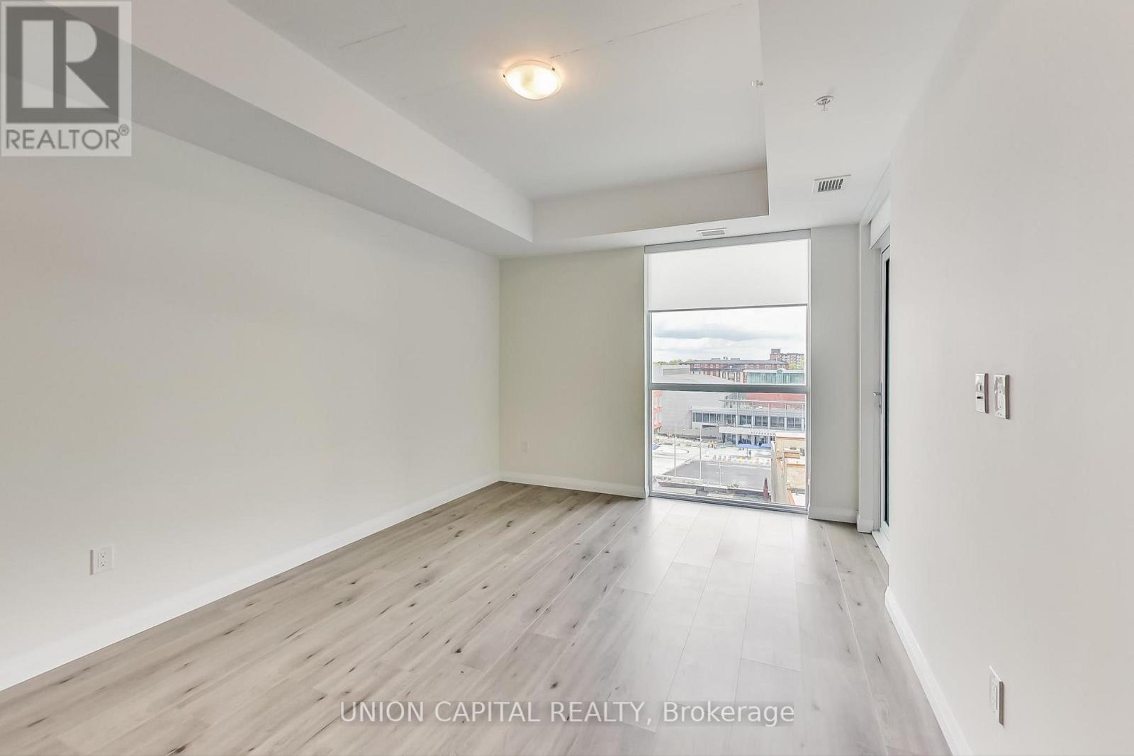 801 - 60 Charles Street W, Kitchener, Ontario  N2G 0C9 - Photo 11 - X12438695
