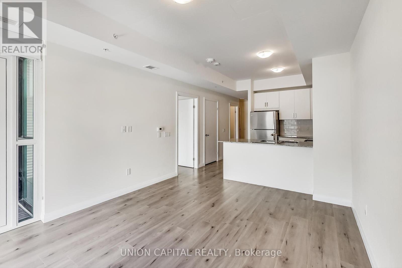 801 - 60 Charles Street W, Kitchener, Ontario  N2G 0C9 - Photo 13 - X12438695