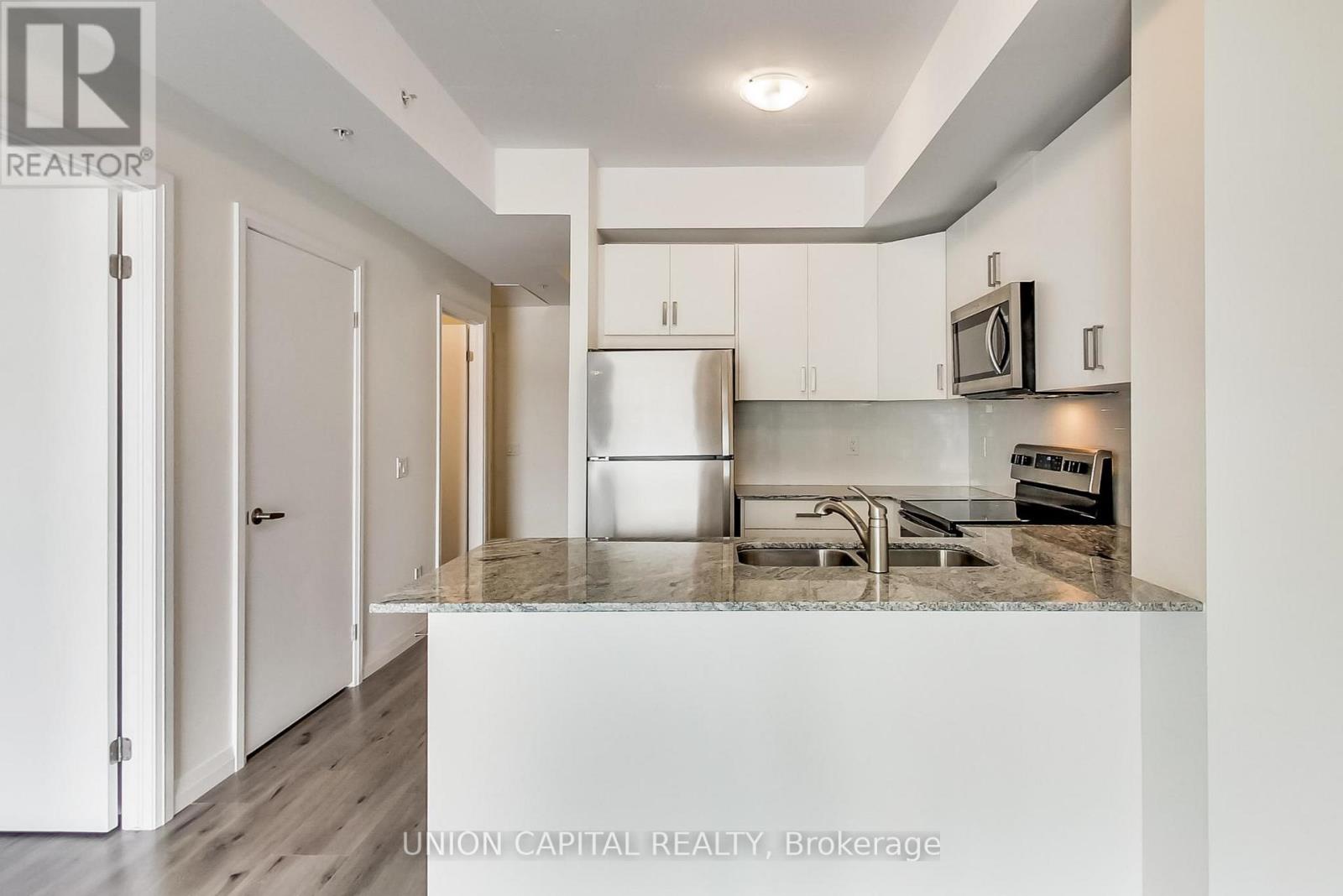 801 - 60 Charles Street W, Kitchener, Ontario  N2G 0C9 - Photo 14 - X12438695