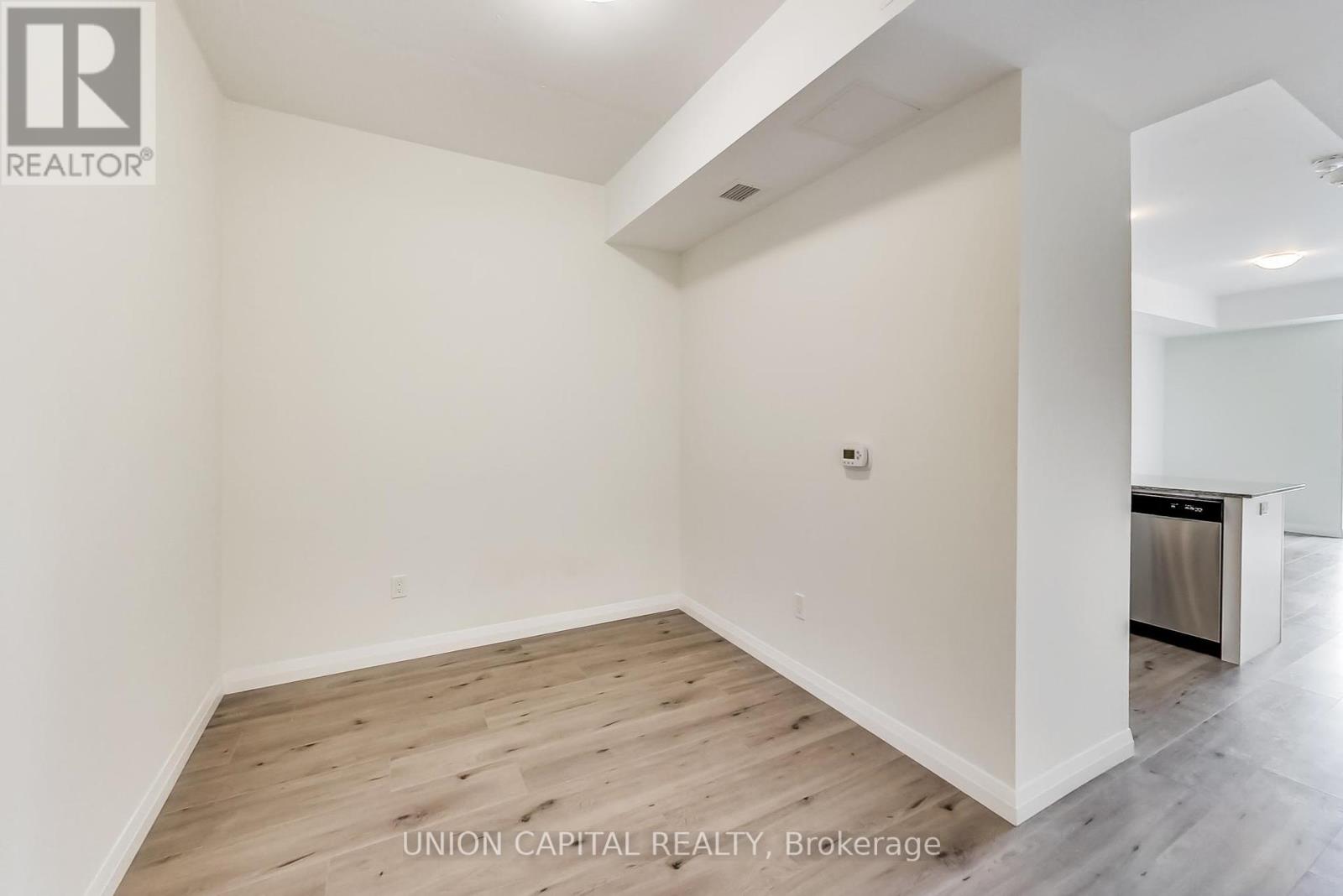 801 - 60 Charles Street W, Kitchener, Ontario  N2G 0C9 - Photo 29 - X12438695