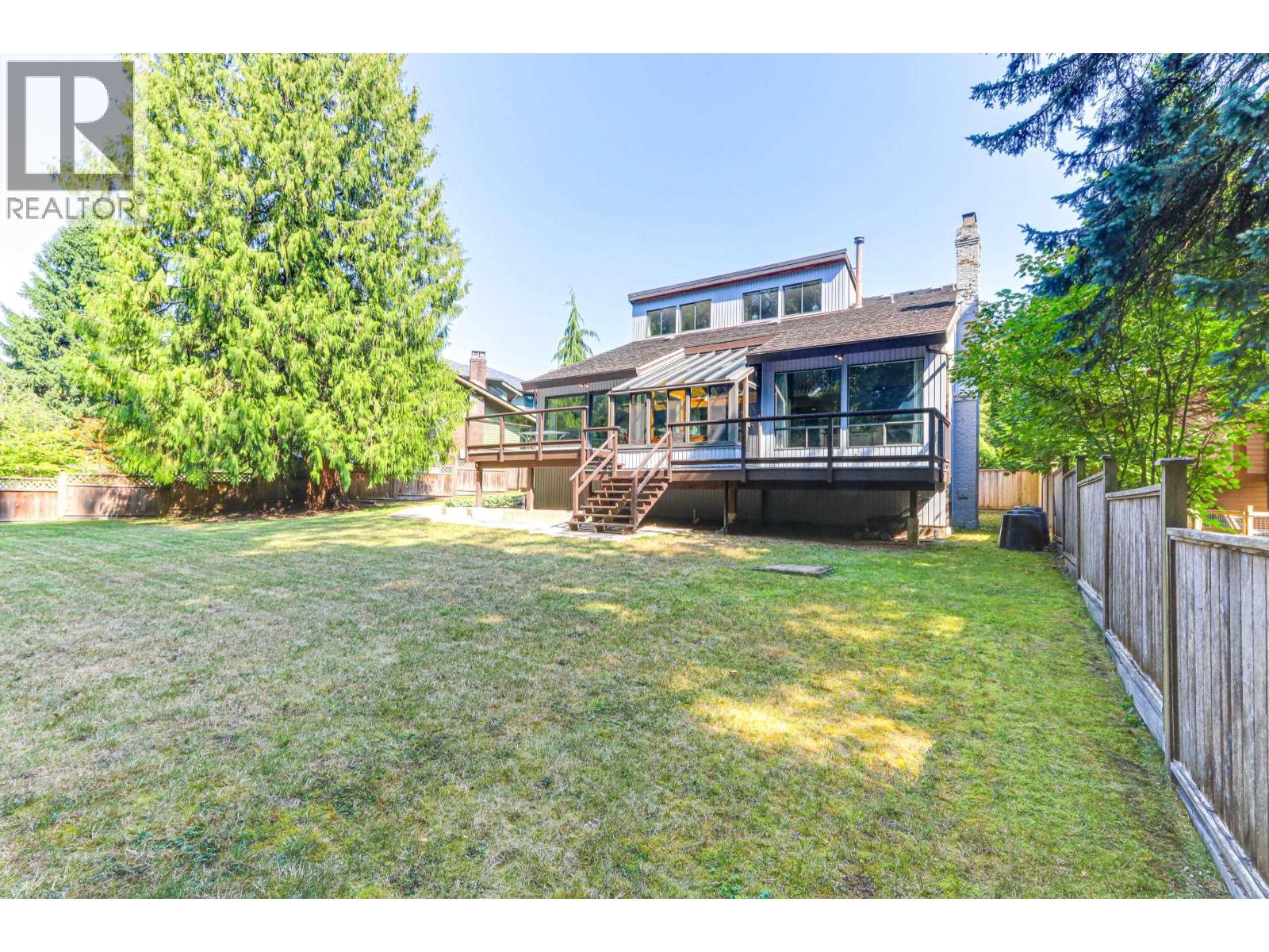 7873 Woodhurst Drive, Burnaby, British Columbia  V5A 4C4 - Photo 9 - R3054101