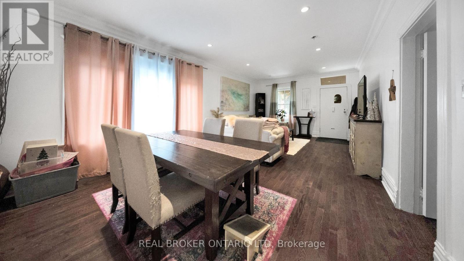 419 Chester Street, London South, Ontario  N6C 2J3 - Photo 5 - X12438770