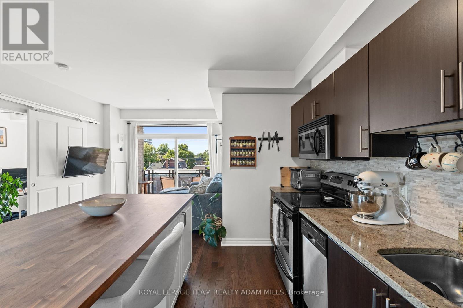 408 - 429 Kent Street, Ottawa, Ontario  K2P 1B5 - Photo 11 - X12438735