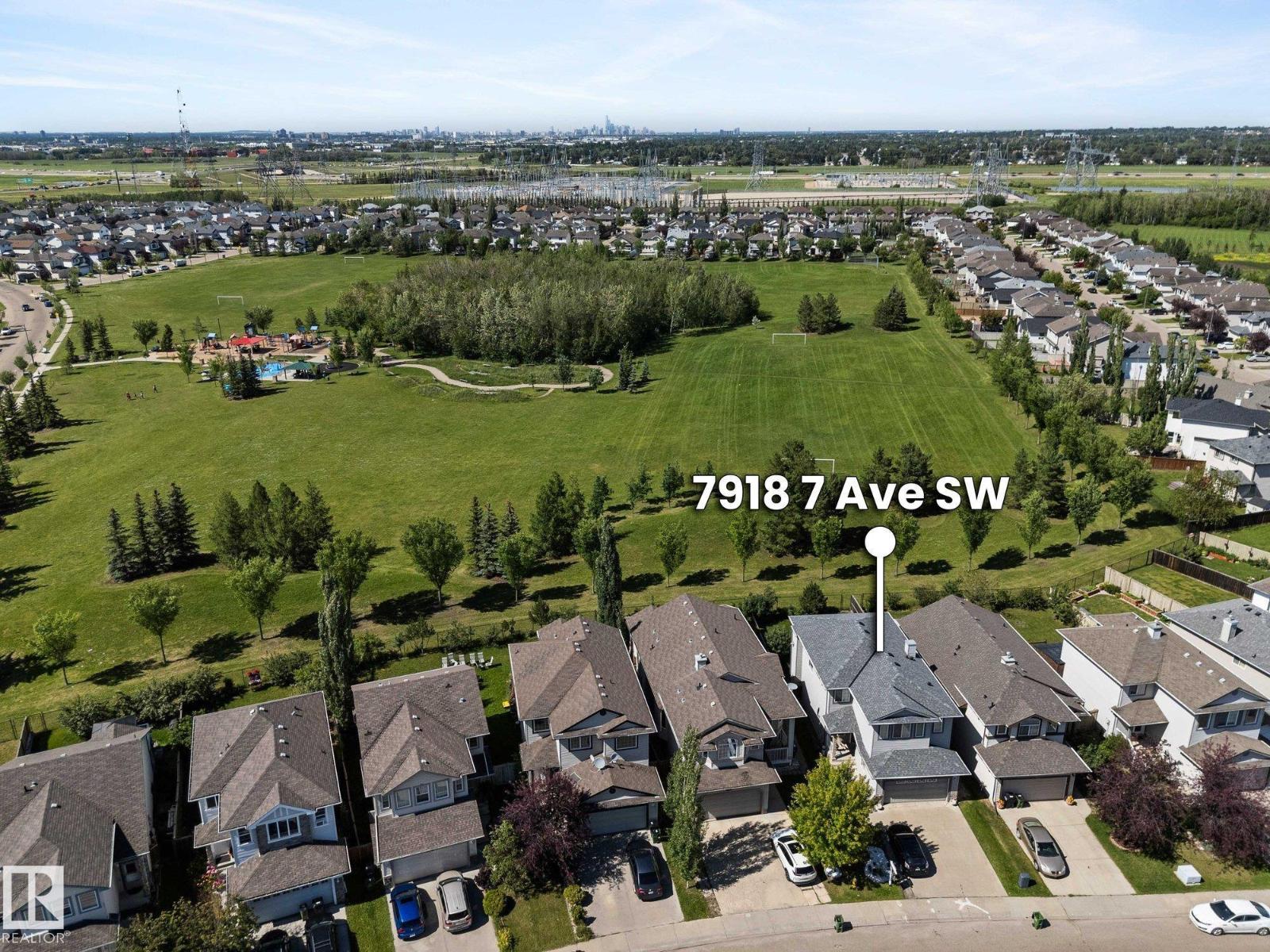 7918 7 Av Sw, Edmonton, Alberta  T6X 1N3 - Photo 2 - E4446780