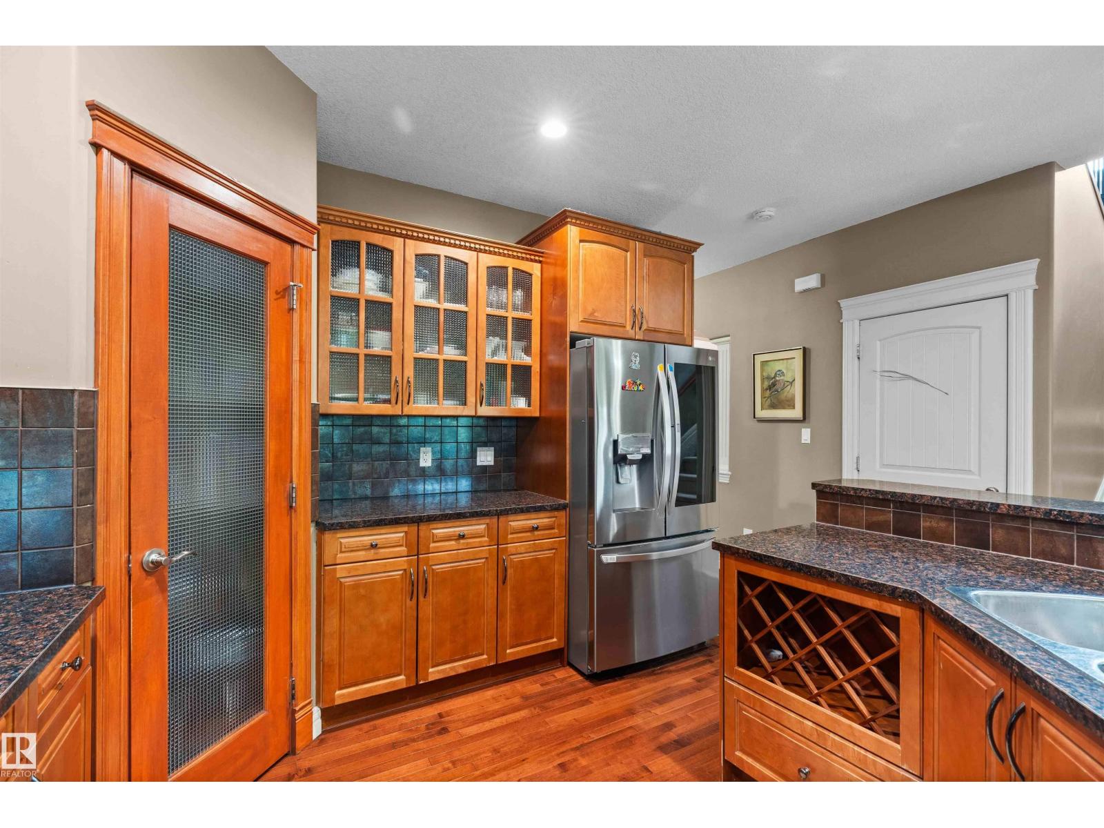 7918 7 Av Sw, Edmonton, Alberta  T6X 1N3 - Photo 8 - E4446780