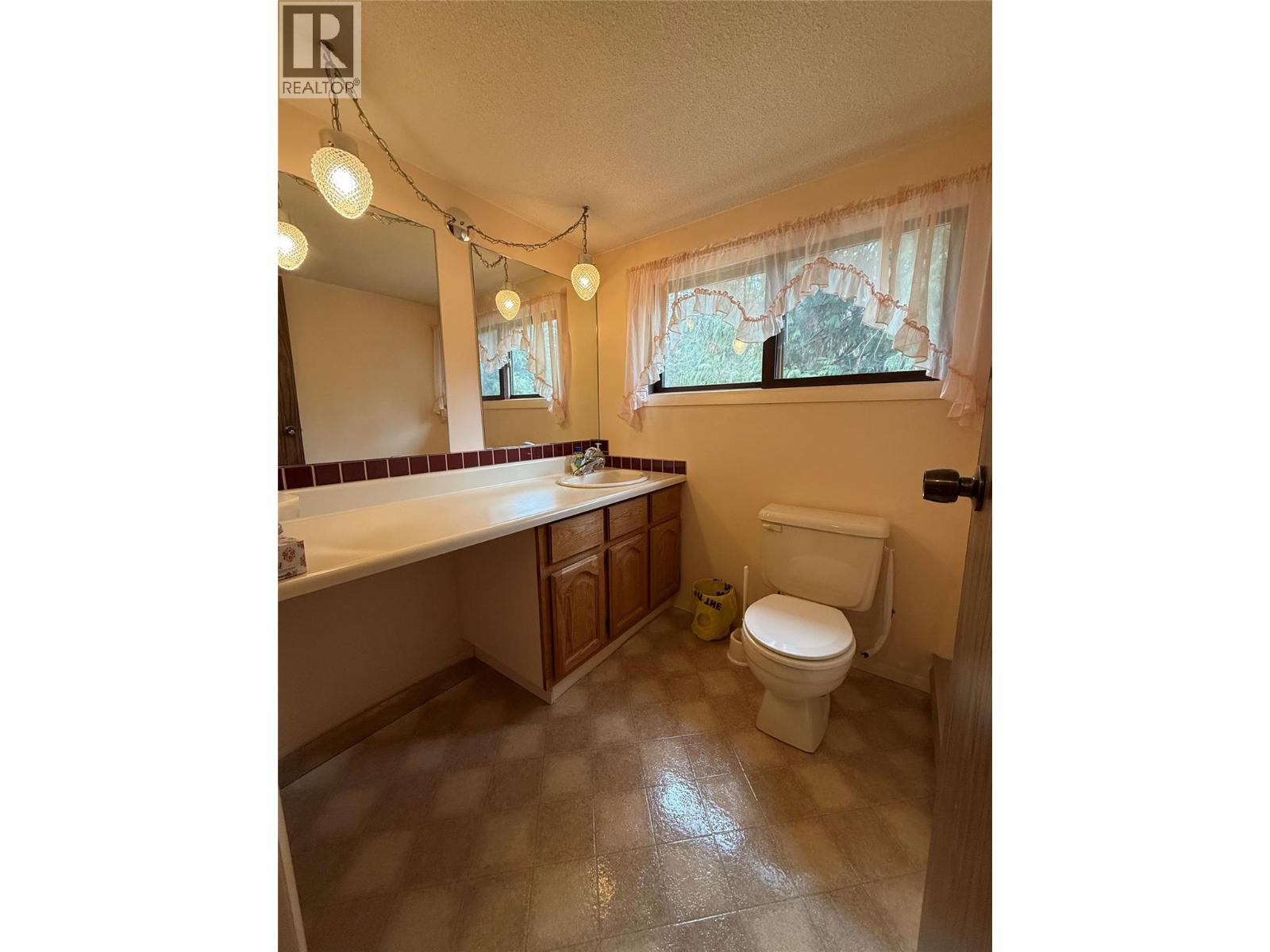 5640 Rays Road, Winlaw, British Columbia  V0G 2J0 - Photo 24 - 10340644