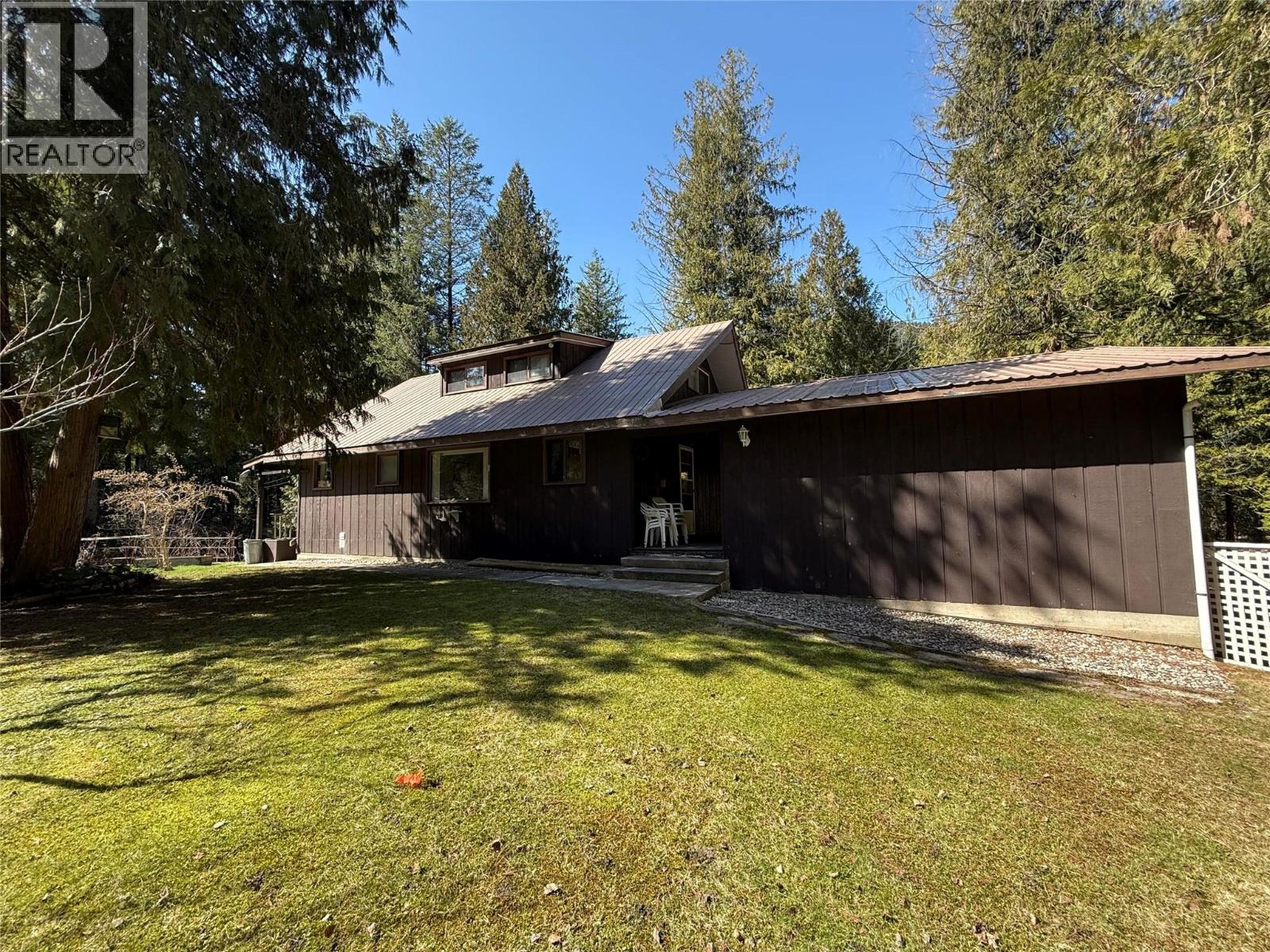 5640 Rays Road, Winlaw, British Columbia  V0G 2J0 - Photo 37 - 10340644