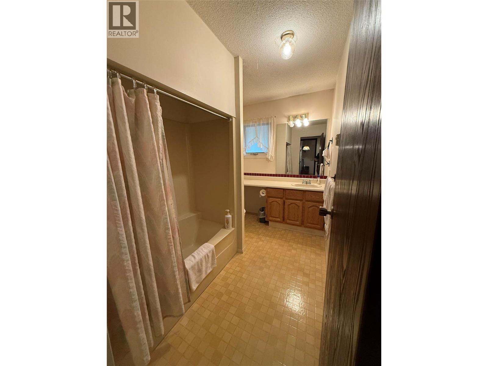 5640 Rays Road, Winlaw, British Columbia  V0G 2J0 - Photo 18 - 10340644