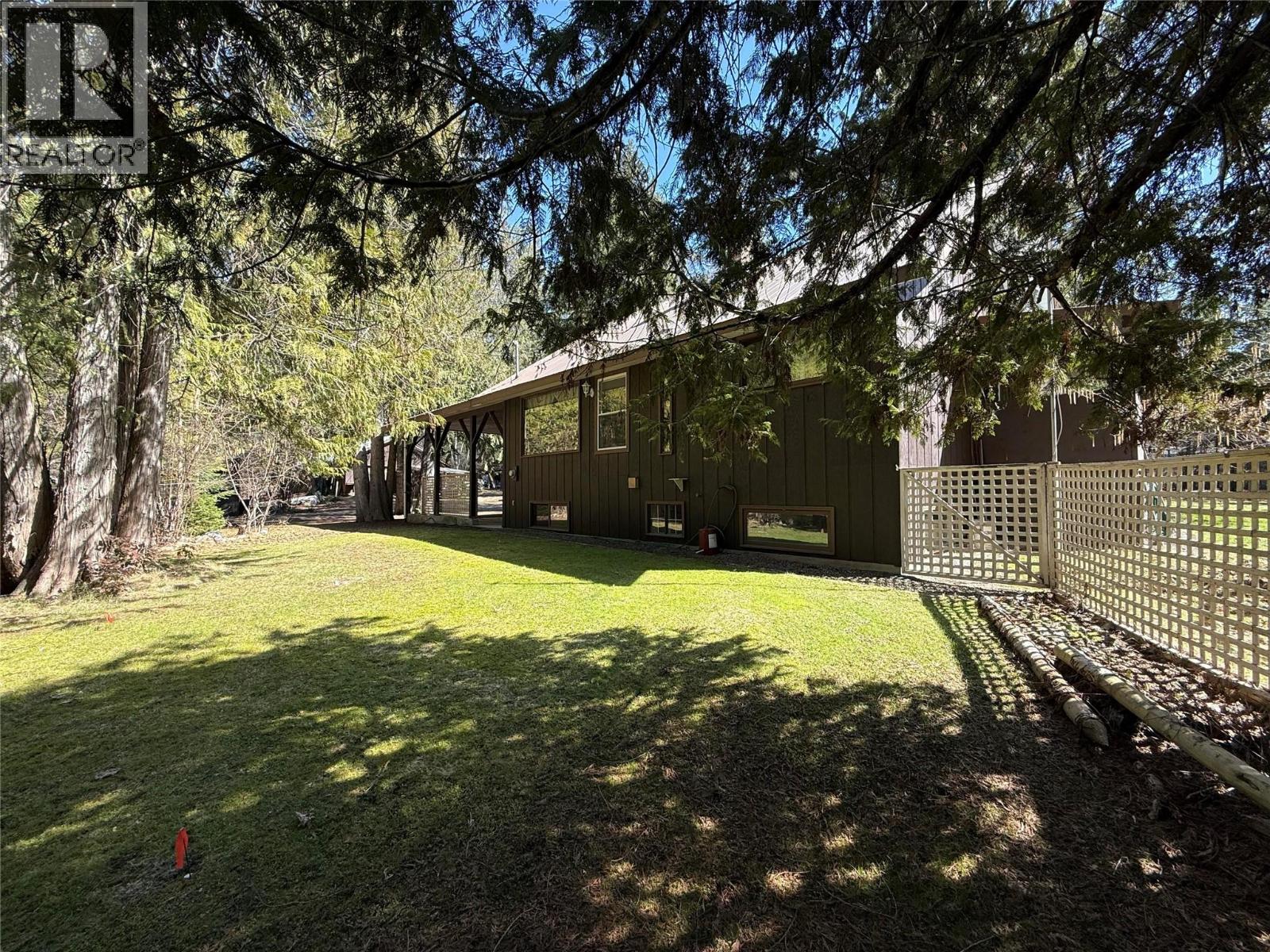 5640 Rays Road, Winlaw, British Columbia  V0G 2J0 - Photo 3 - 10340644
