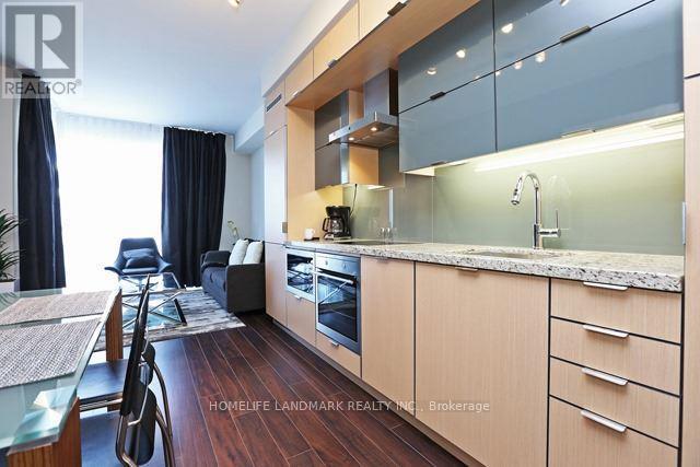 1813 - 300 Front Street W, Toronto, Ontario  M5V 0E9 - Photo 3 - C12438732