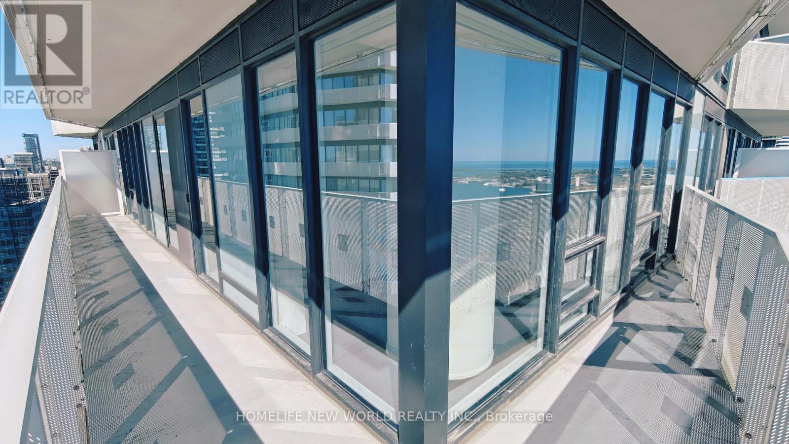 4810 - 88 Harbour Street, Toronto, Ontario  M5J 0C3 - Photo 18 - C12438775