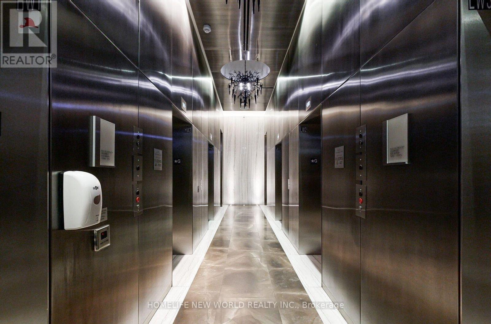 4810 - 88 Harbour Street, Toronto, Ontario  M5J 0C3 - Photo 29 - C12438775