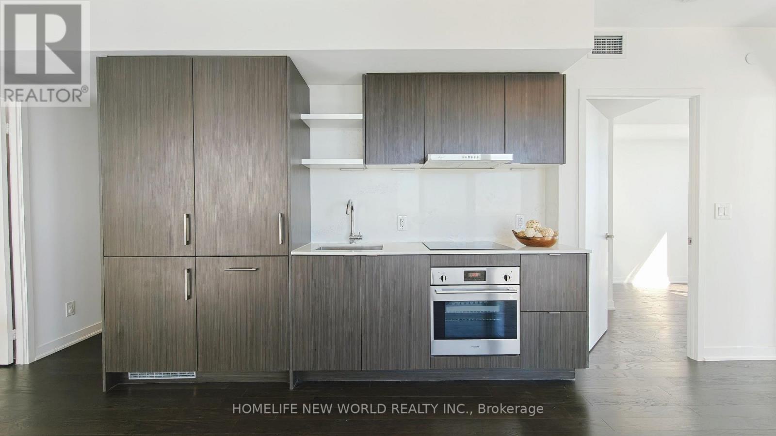 4810 - 88 Harbour Street, Toronto, Ontario  M5J 0C3 - Photo 4 - C12438775