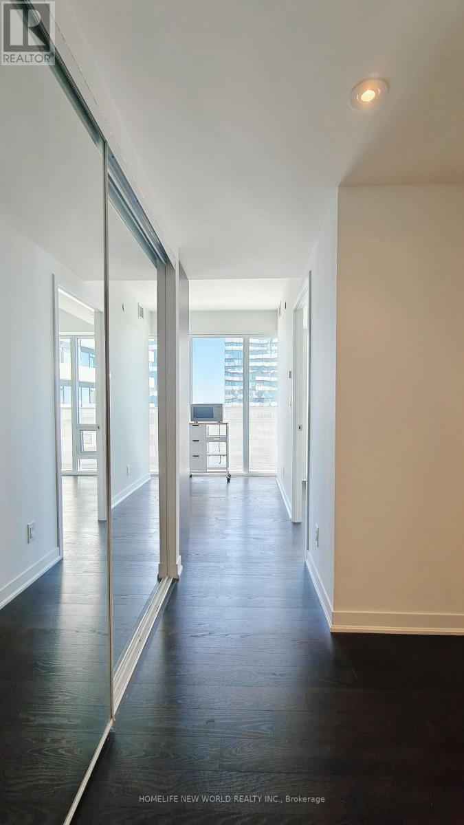4810 - 88 Harbour Street, Toronto, Ontario  M5J 0C3 - Photo 7 - C12438775