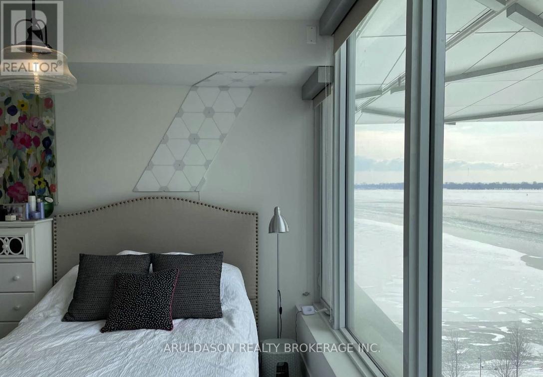 1125 - 29 Queens Quay E, Toronto, Ontario  M5E 0A4 - Photo 4 - C12438780