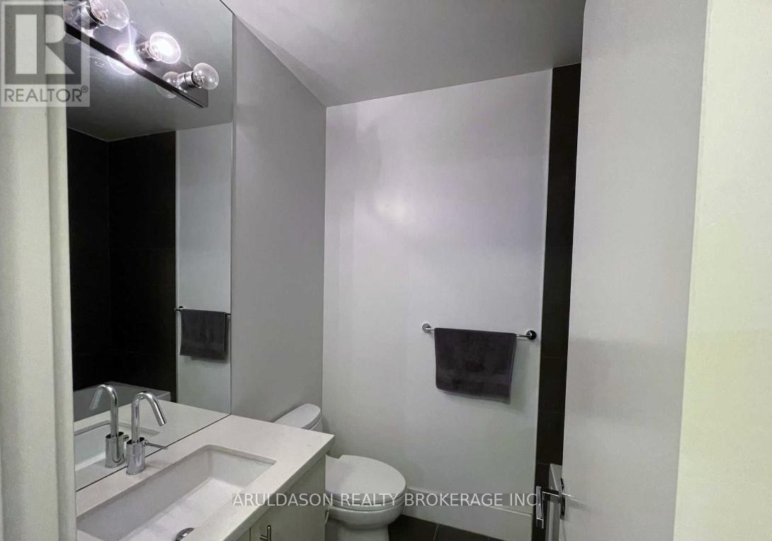 1125 - 29 Queens Quay E, Toronto, Ontario  M5E 0A4 - Photo 6 - C12438780