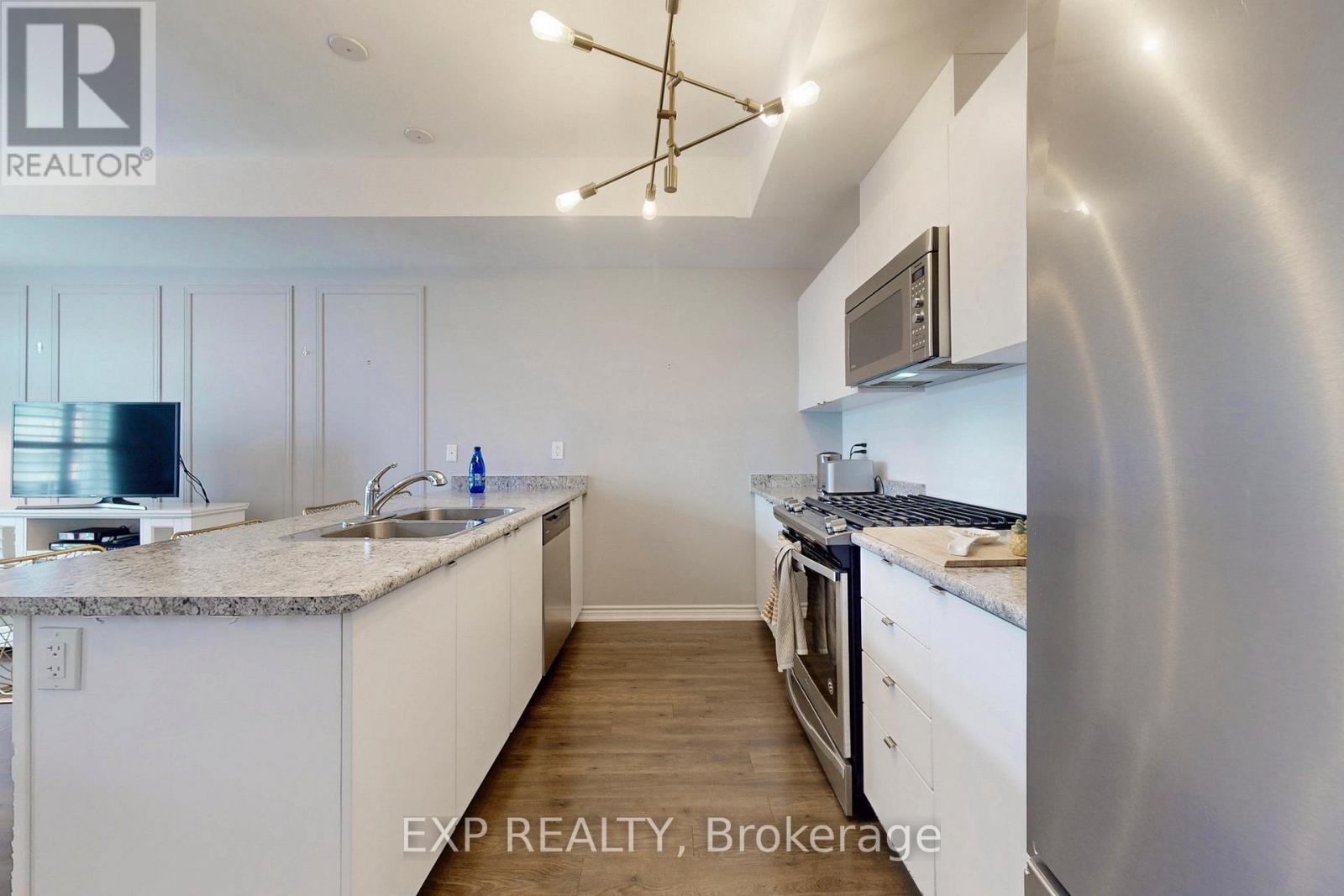 94 - 2584 William Jackson Drive, Pickering, Ontario  L1X 0E5 - Photo 5 - E12438736