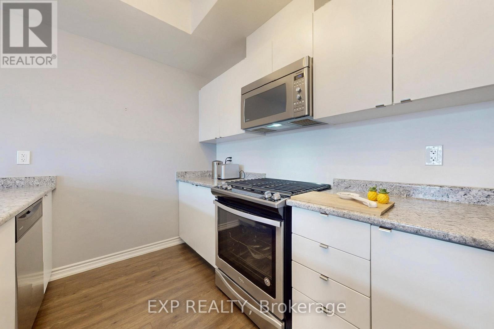 94 - 2584 William Jackson Drive, Pickering, Ontario  L1X 0E5 - Photo 6 - E12438736