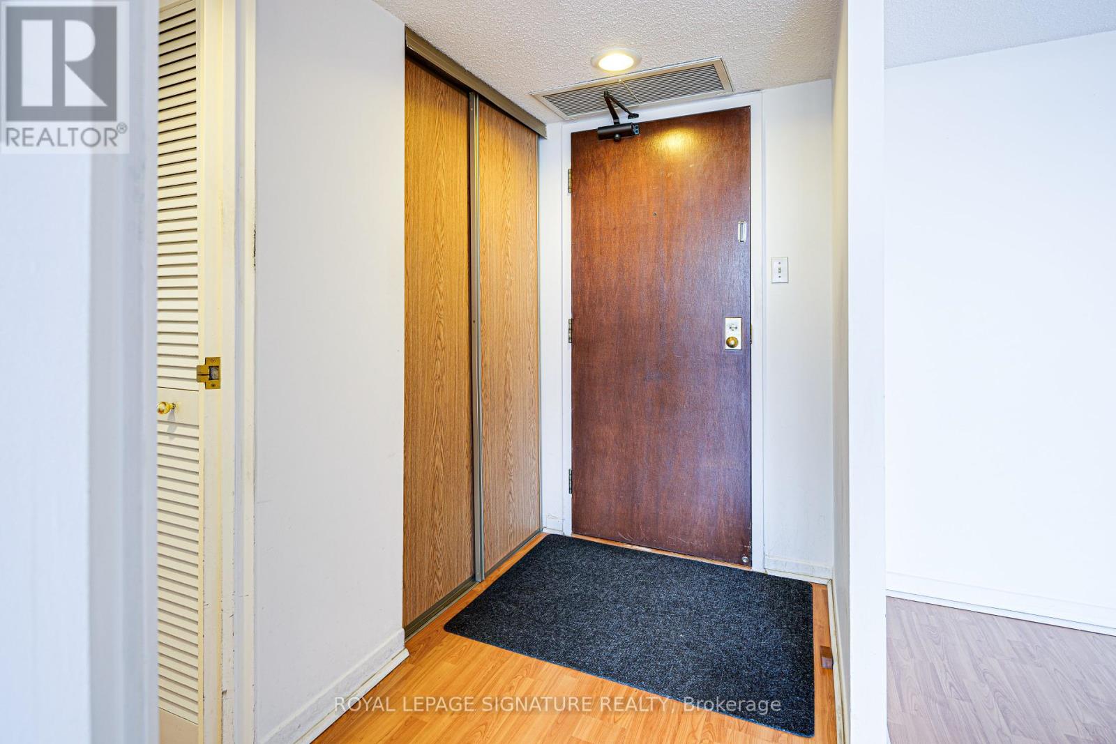 405 - 150 Alton Towers Circle, Toronto (Milliken), Ontario  M1V 4X7 - Photo 10 - E12438751