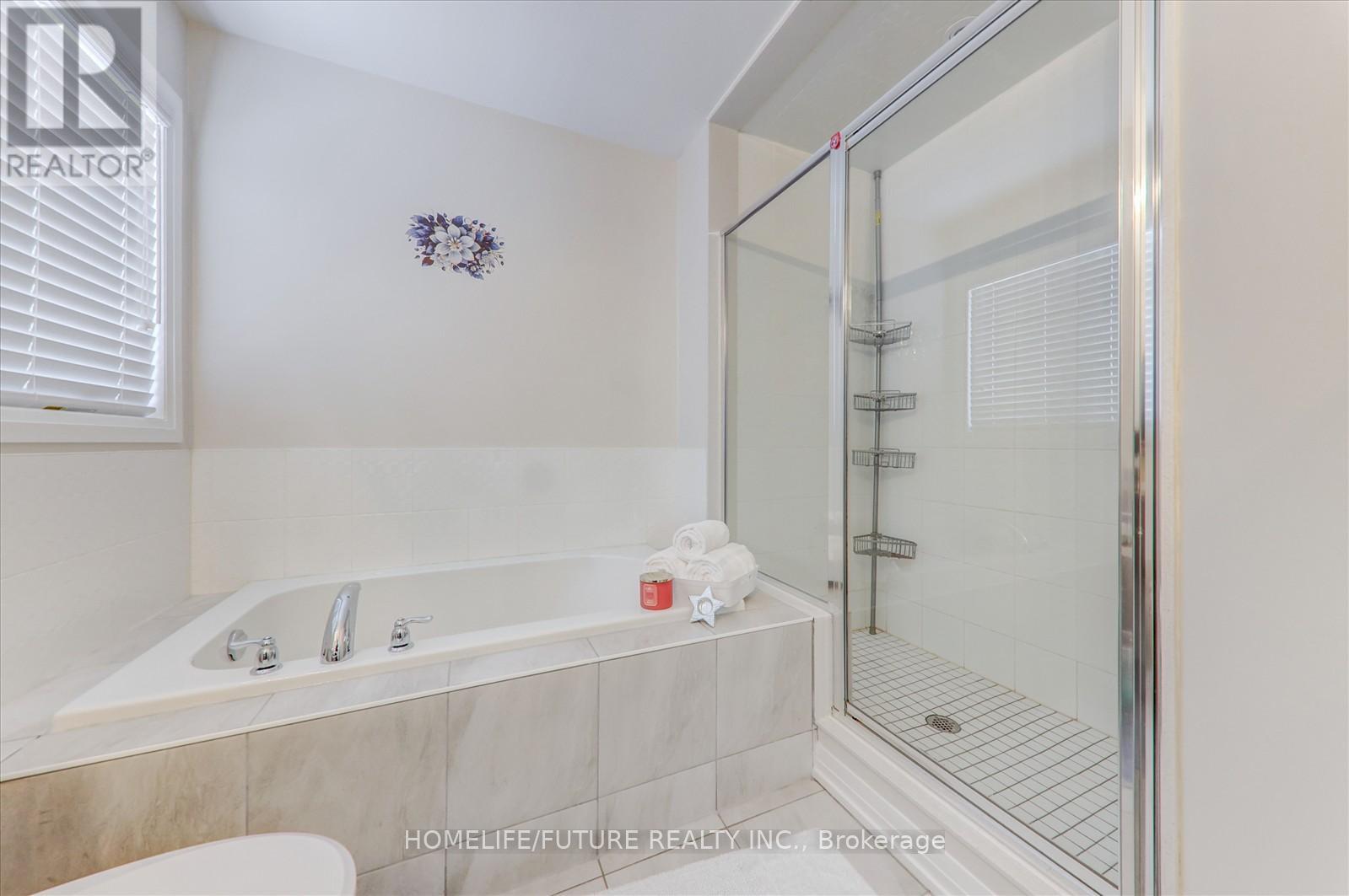 145 East Shore Drive, Clarington, Ontario  L1C 1Z8 - Photo 22 - E12438759