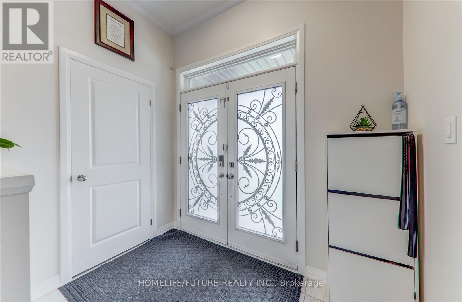 145 East Shore Drive, Clarington, Ontario  L1C 1Z8 - Photo 8 - E12438759