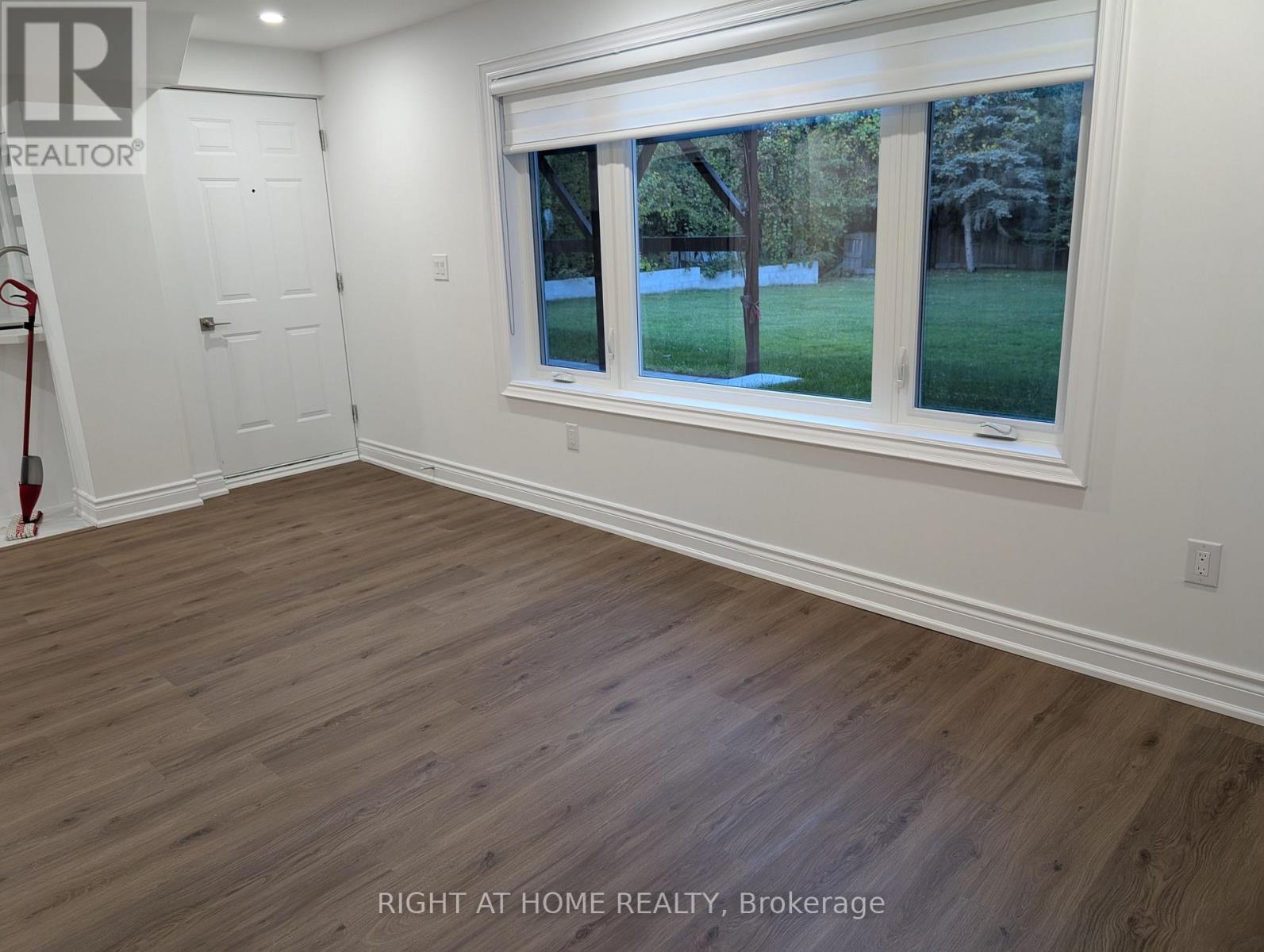 Unit 1 - 251 Meadow Road, Whitby, Ontario  L1N 3K1 - Photo 9 - E12438773