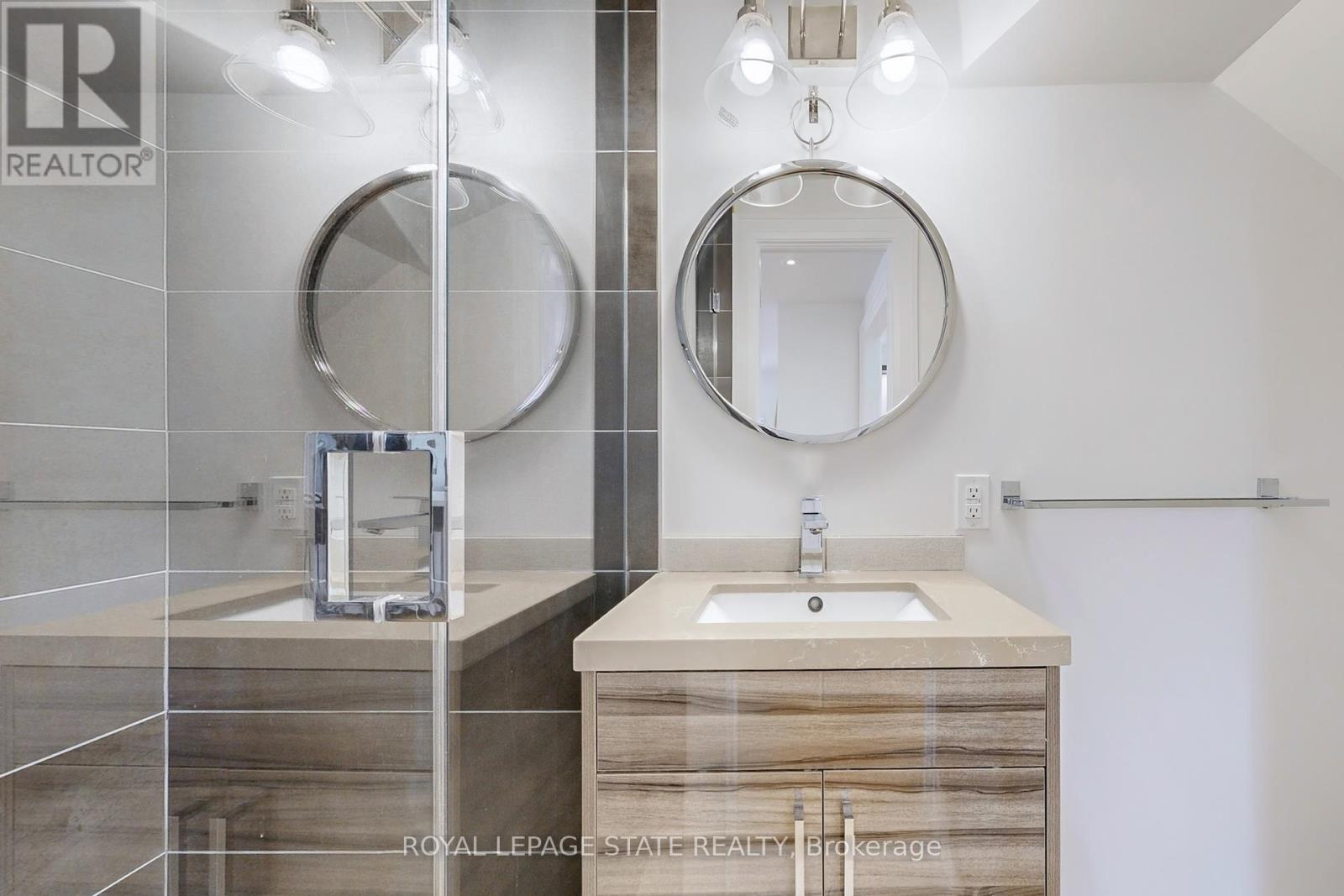 743 Glencairn Avenue, Toronto, Ontario  M6B 1Z9 - Photo 18 - C12436937