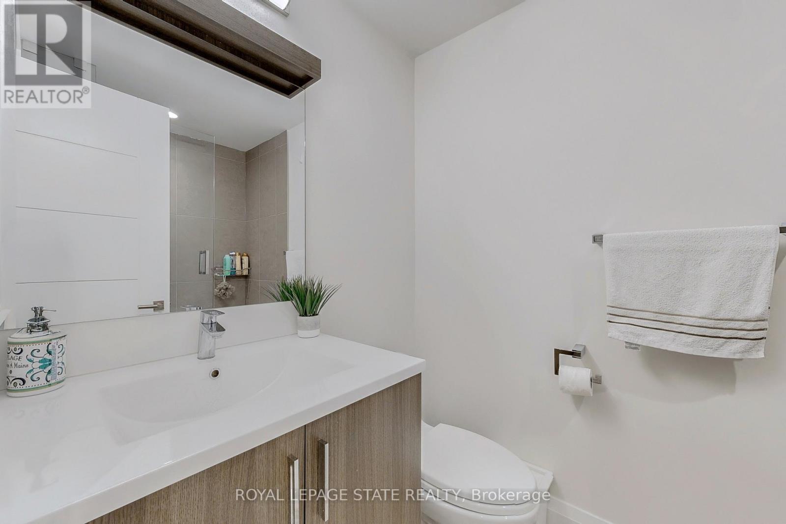 743 Glencairn Avenue, Toronto, Ontario  M6B 1Z9 - Photo 41 - C12436937