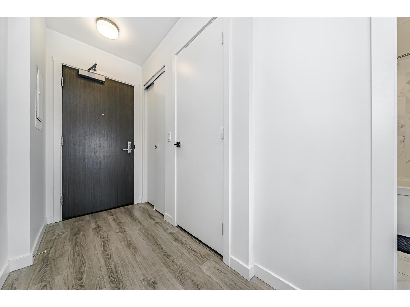 2809 13350 Central Avenue, Surrey, British Columbia  V3T 0S1 - Photo 3 - R3054286