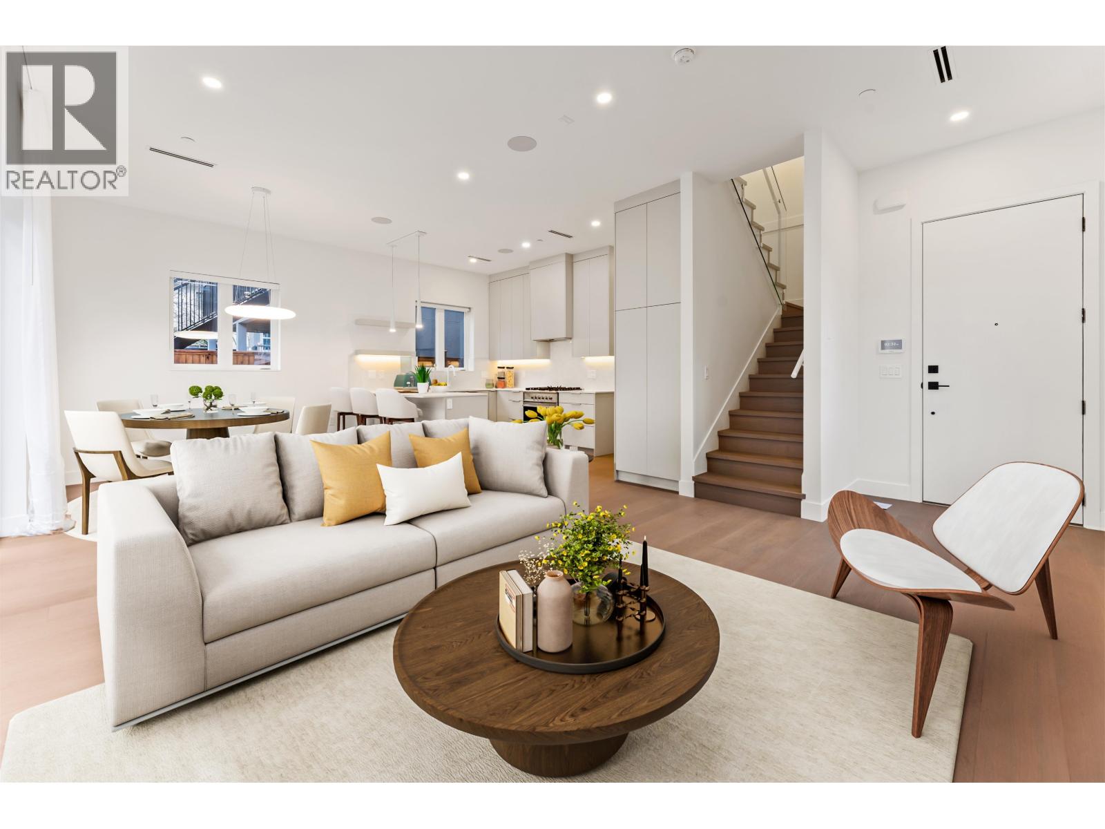 2 2241 E 8TH AVENUE, Vancouver, British Columbia