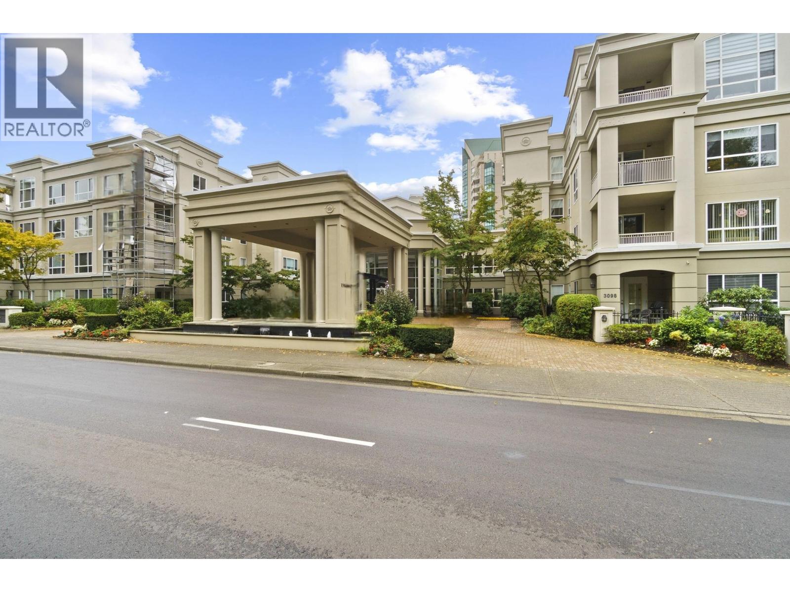 130 3098 Guildford Way, Coquitlam, British Columbia  V3B 7W8 - Photo 1 - R3052972