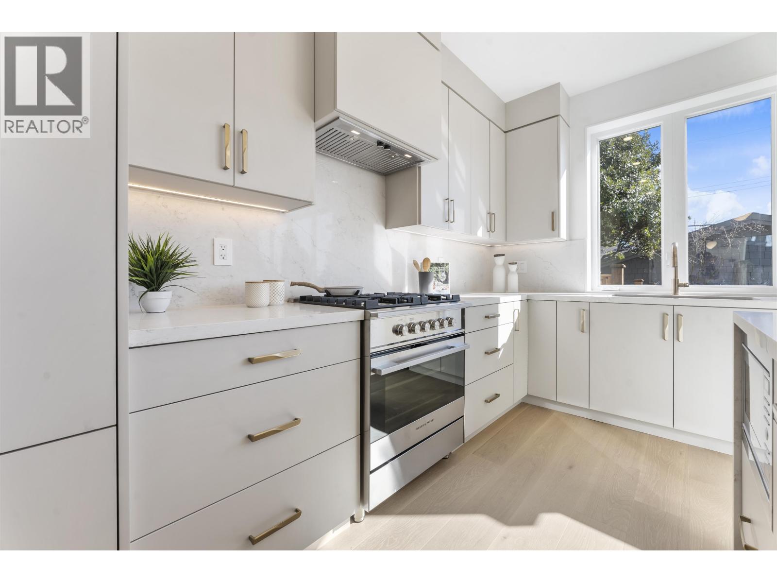 2 2138 W 48th Avenue, Vancouver, British Columbia  V6M 2P5 - Photo 5 - R3054150