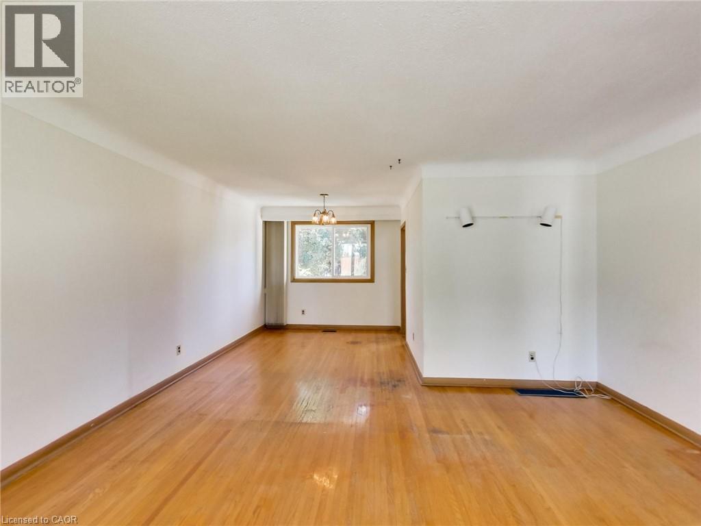 558 Parkside Crescent, Burlington, Ontario  L7L 4G9 - Photo 11 - 40774974
