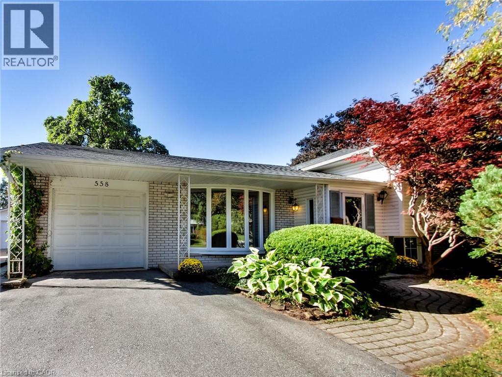 558 Parkside Crescent, Burlington, Ontario  L7L 4G9 - Photo 2 - 40774974