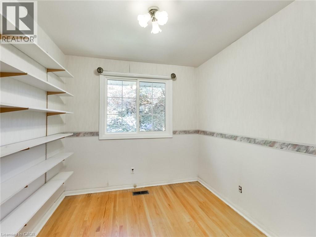 558 Parkside Crescent, Burlington, Ontario  L7L 4G9 - Photo 30 - 40774974