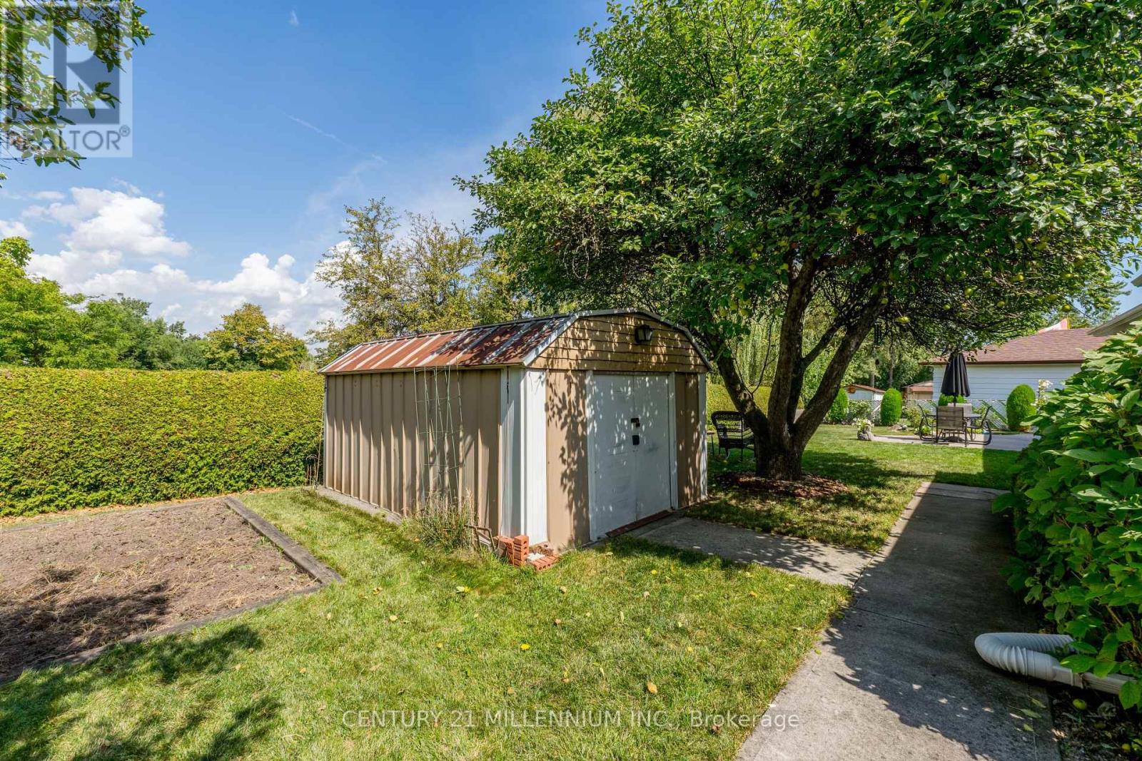 20 Dunblaine Crescent, Brampton, Ontario  L6T 3H2 - Photo 25 - W12438733