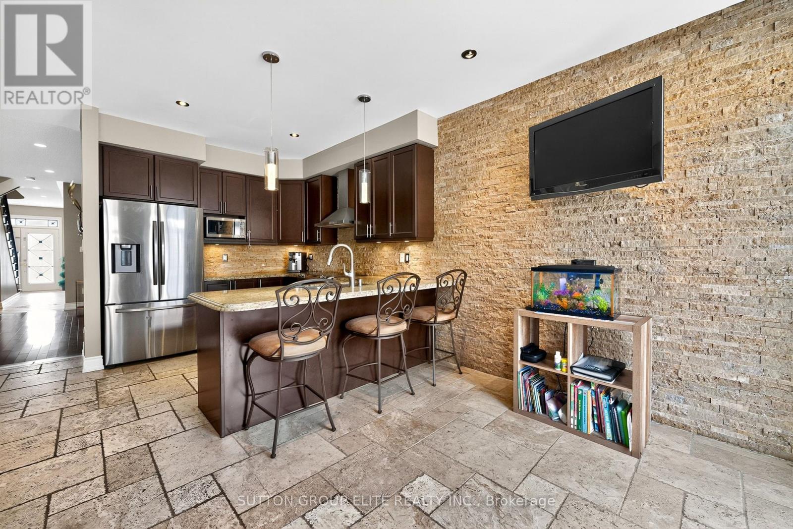 4307 Trail Blazer Way, Mississauga, Ontario  L5R 0A9 - Photo 13 - W12438755