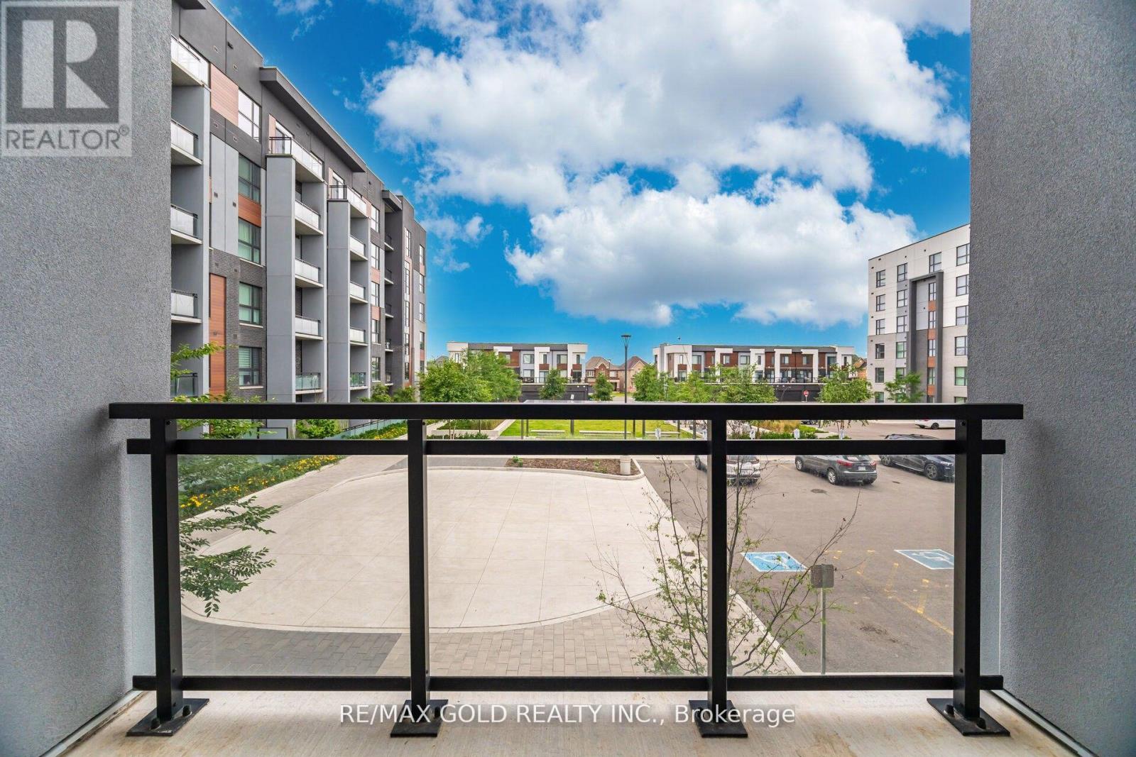 202 - 95 Dundas Street, Oakville, Ontario  L6M 5N4 - Photo 14 - W12438764
