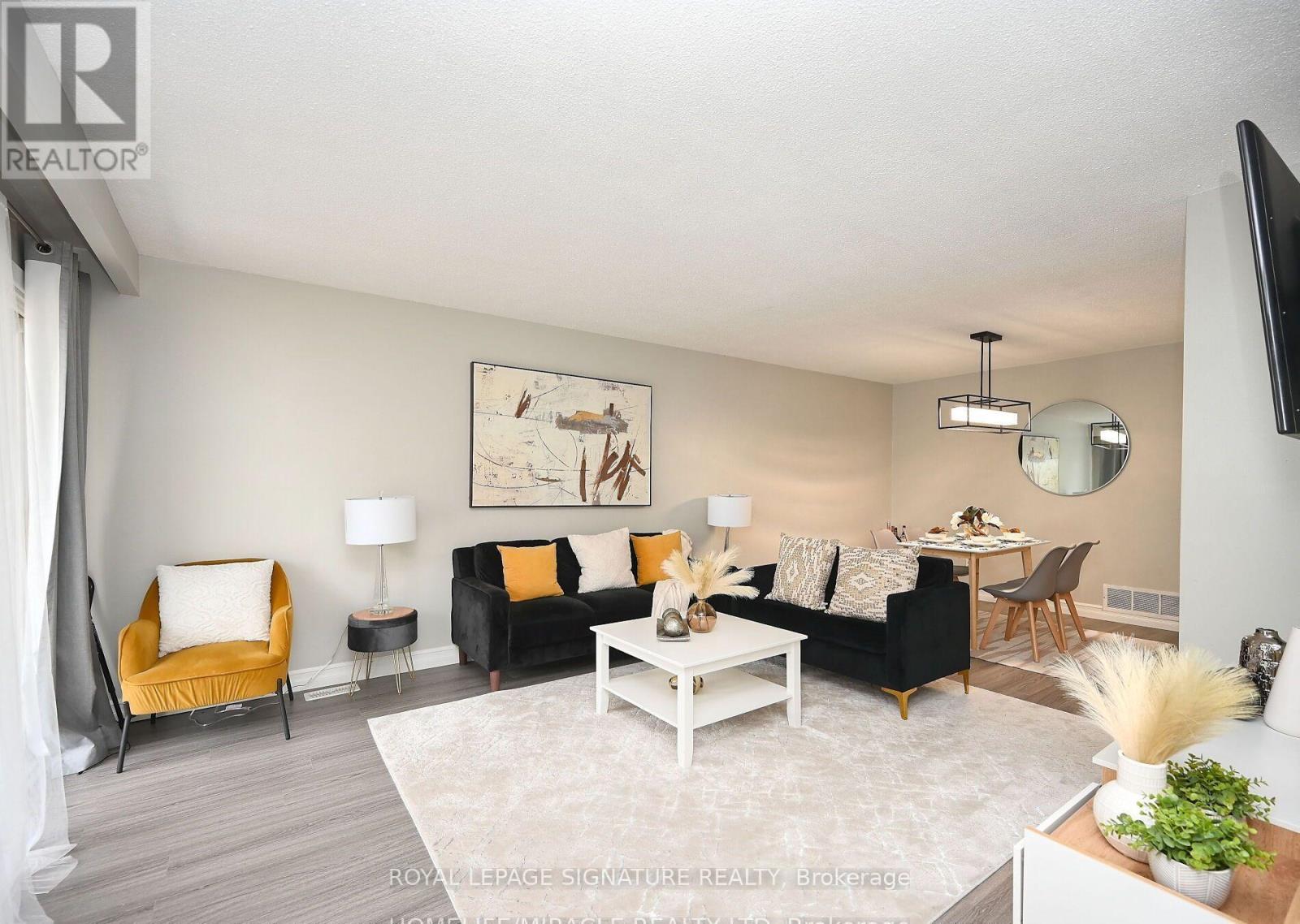 4 Royal Salisbury Way, Brampton, Ontario  L6V 3J6 - Photo 9 - W12438765