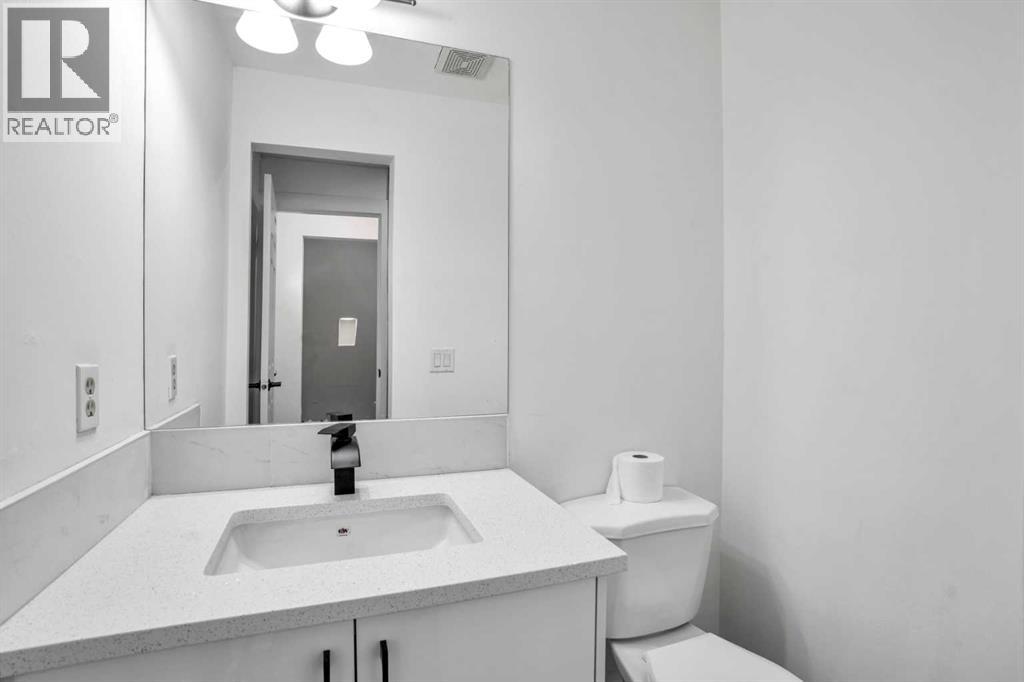 343 Falshire Drive Ne, Calgary, Alberta  t3j 1t8 - Photo 11 - A2233775