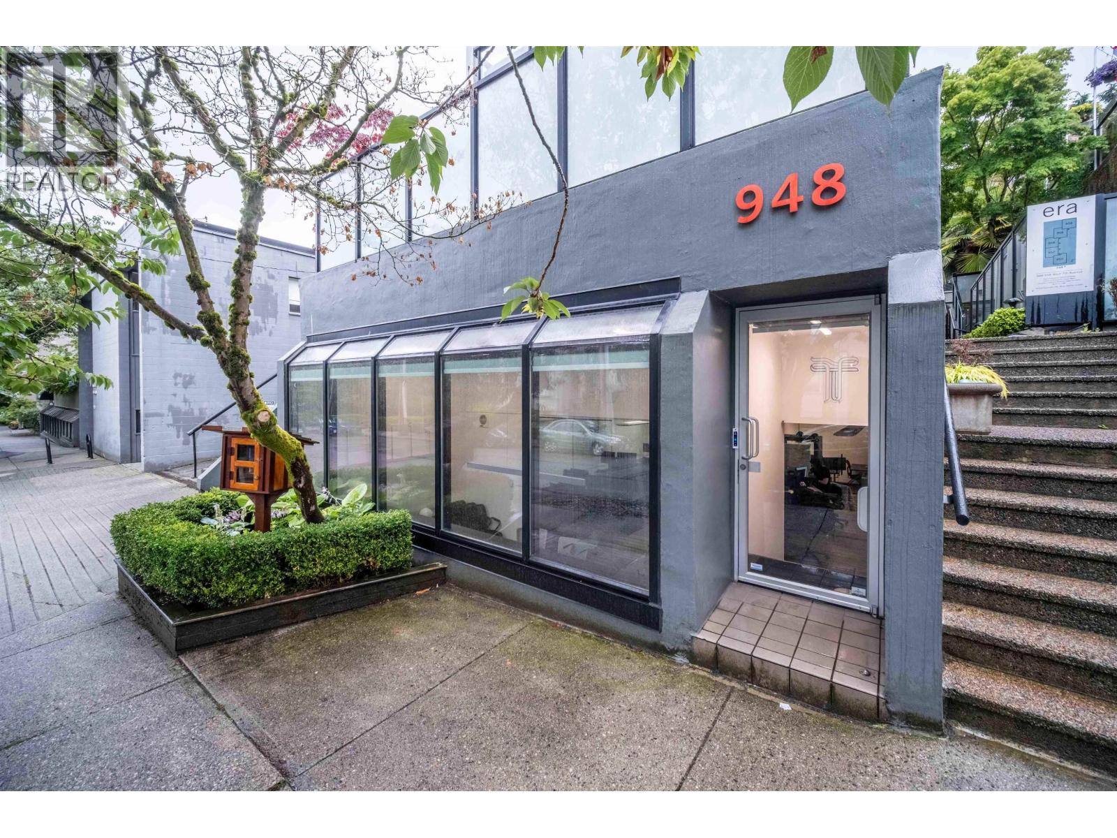 948 W 7TH AVENUE, Vancouver, British Columbia