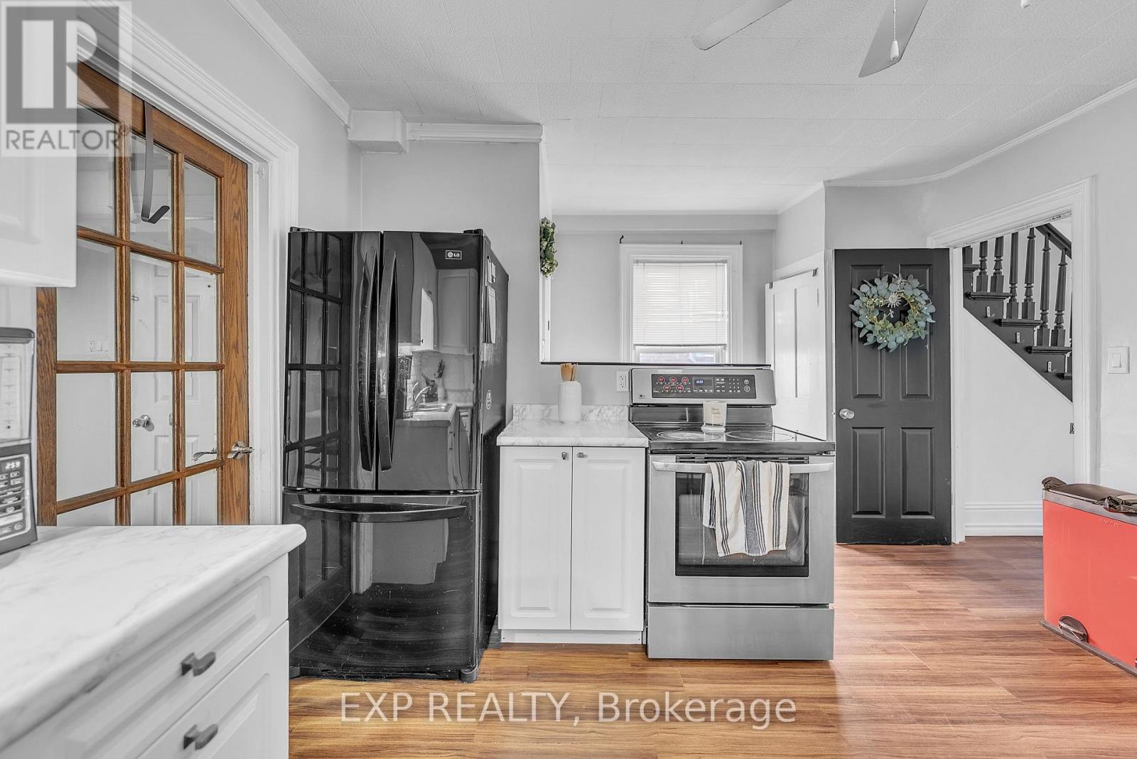 130 John Street S, Belleville, Ontario  K8N 5J8 - Photo 14 - X12438782