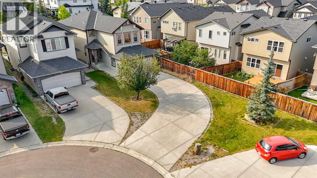 126 Kincora Glen Mews Nw, Calgary, Alberta  T3R 0B6 - Photo 3 - A2254871