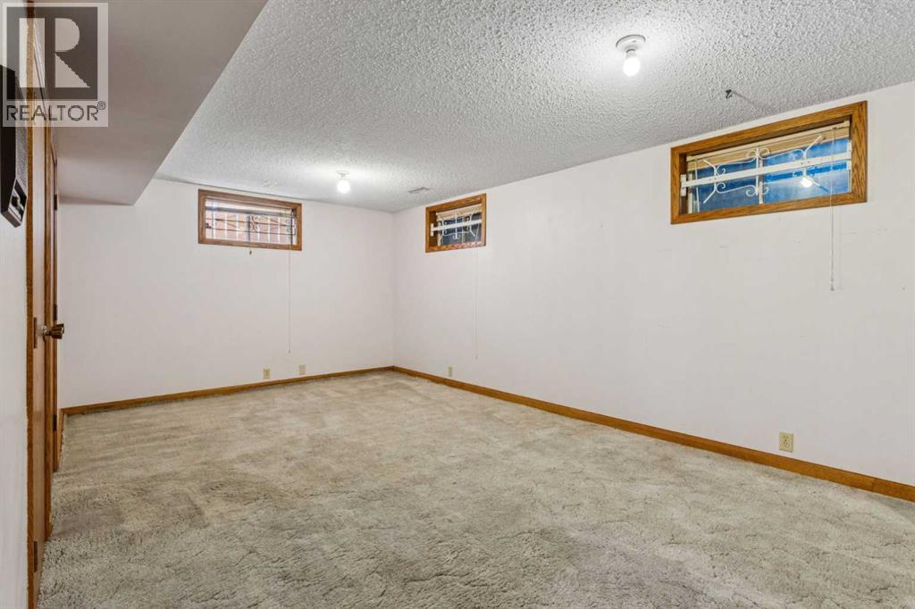 5031 Vienna Drive Nw, Calgary, Alberta  T3A 0W8 - Photo 23 - A2258794